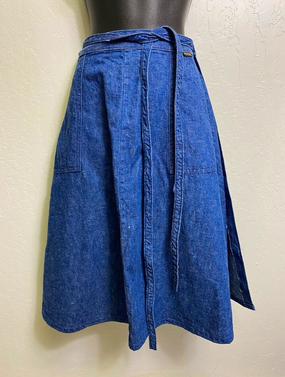 Vintage USA Made Wrangler Blue Denim Wrap Midi Skirt Tie Waist Pockets Jean 13